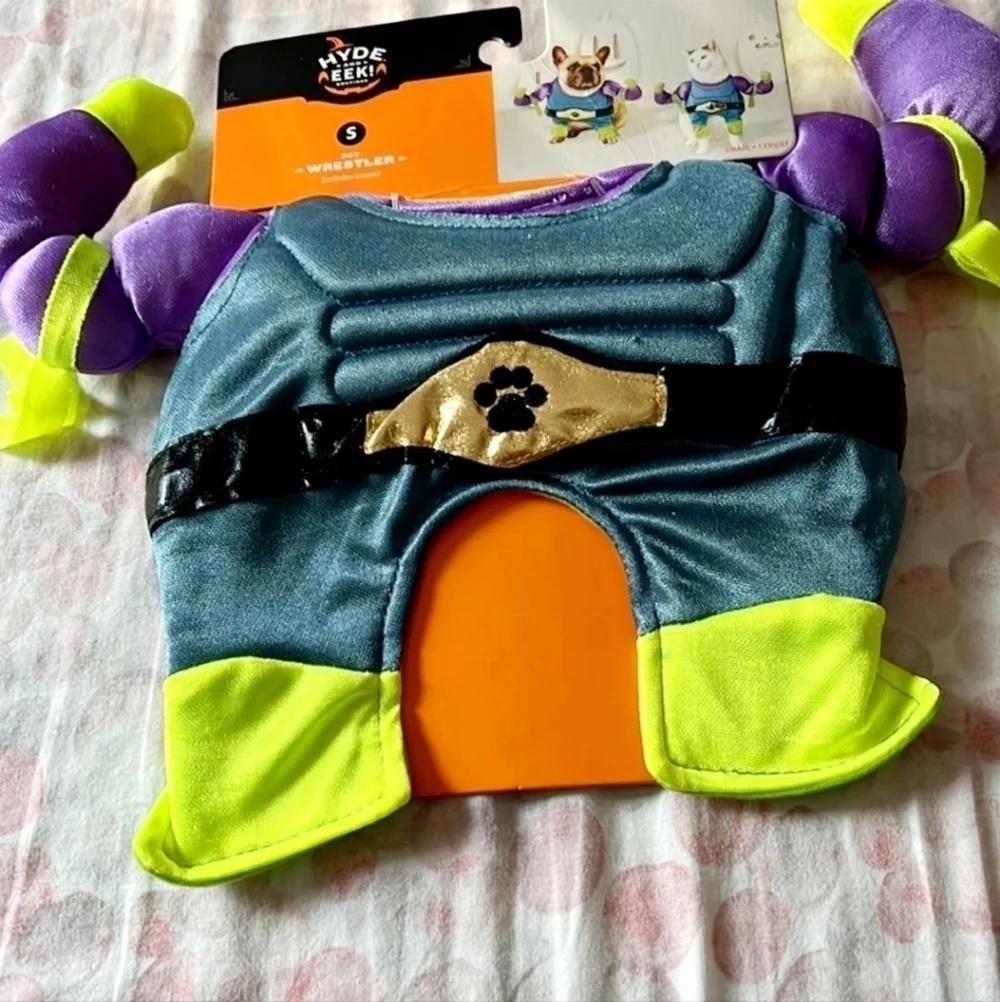 Hyde & EEK! nwt hyde
